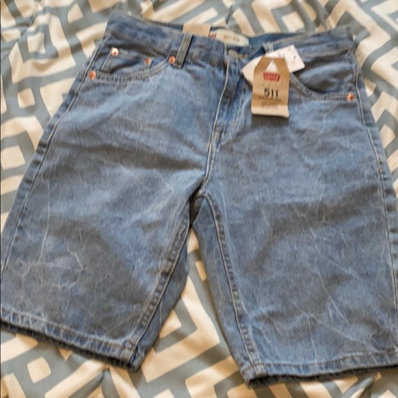 LEVI Bundle - Picture 4 of 5